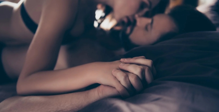 How to Enjoy Exciting Foreplay with Curvy Surat Escorts?