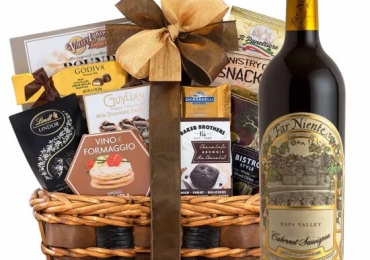 Far Niente Gift Basket – At Best Price